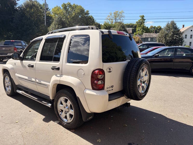 jeep liberty 2005 1J4GL58K65W618043 image jeep liberty 2005 1J4GL58K65W618043 image