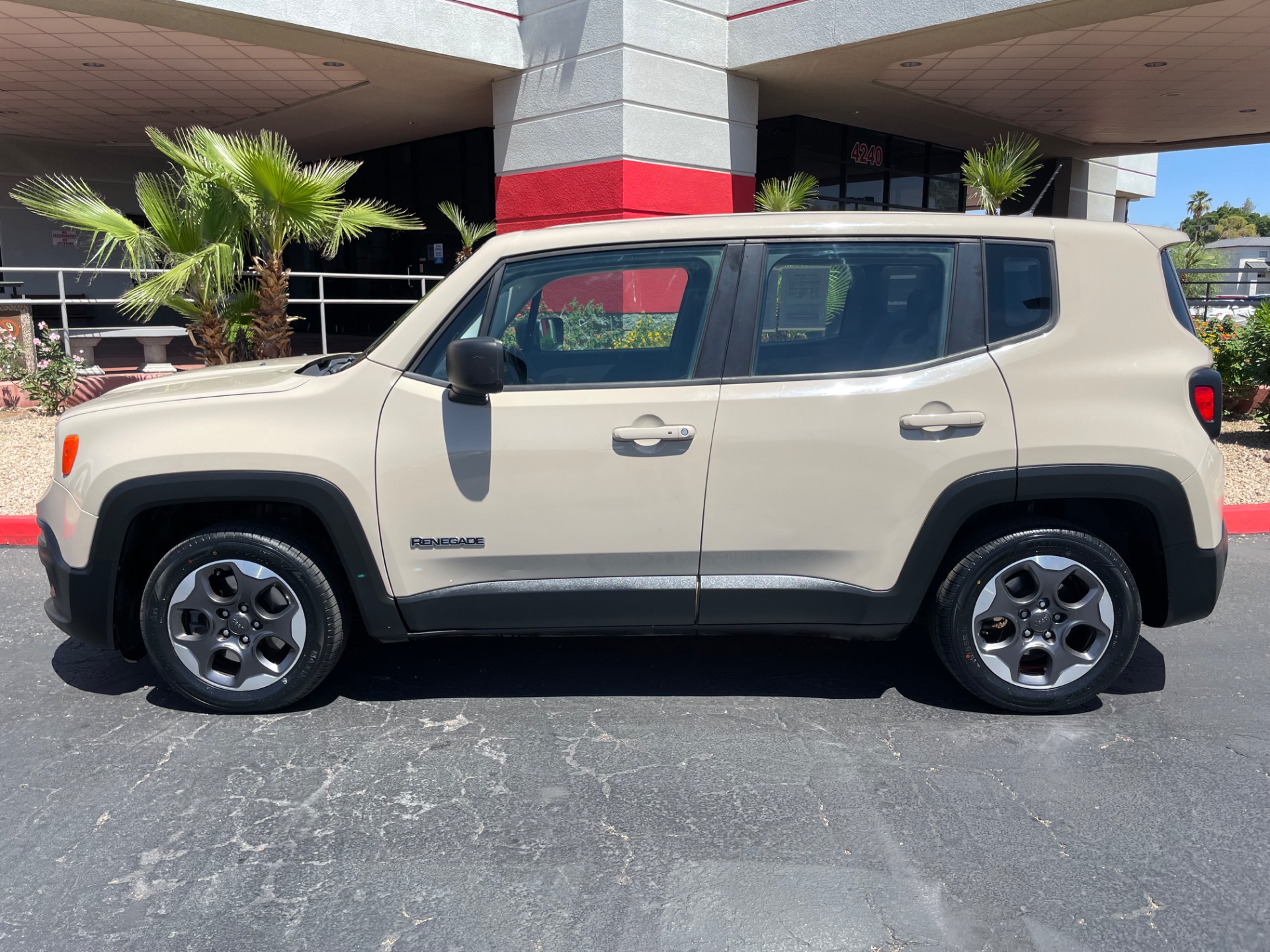 jeep renegade 2016 ZACCJAATXGPD41175 image jeep renegade 2016 ZACCJAATXGPD41175 image