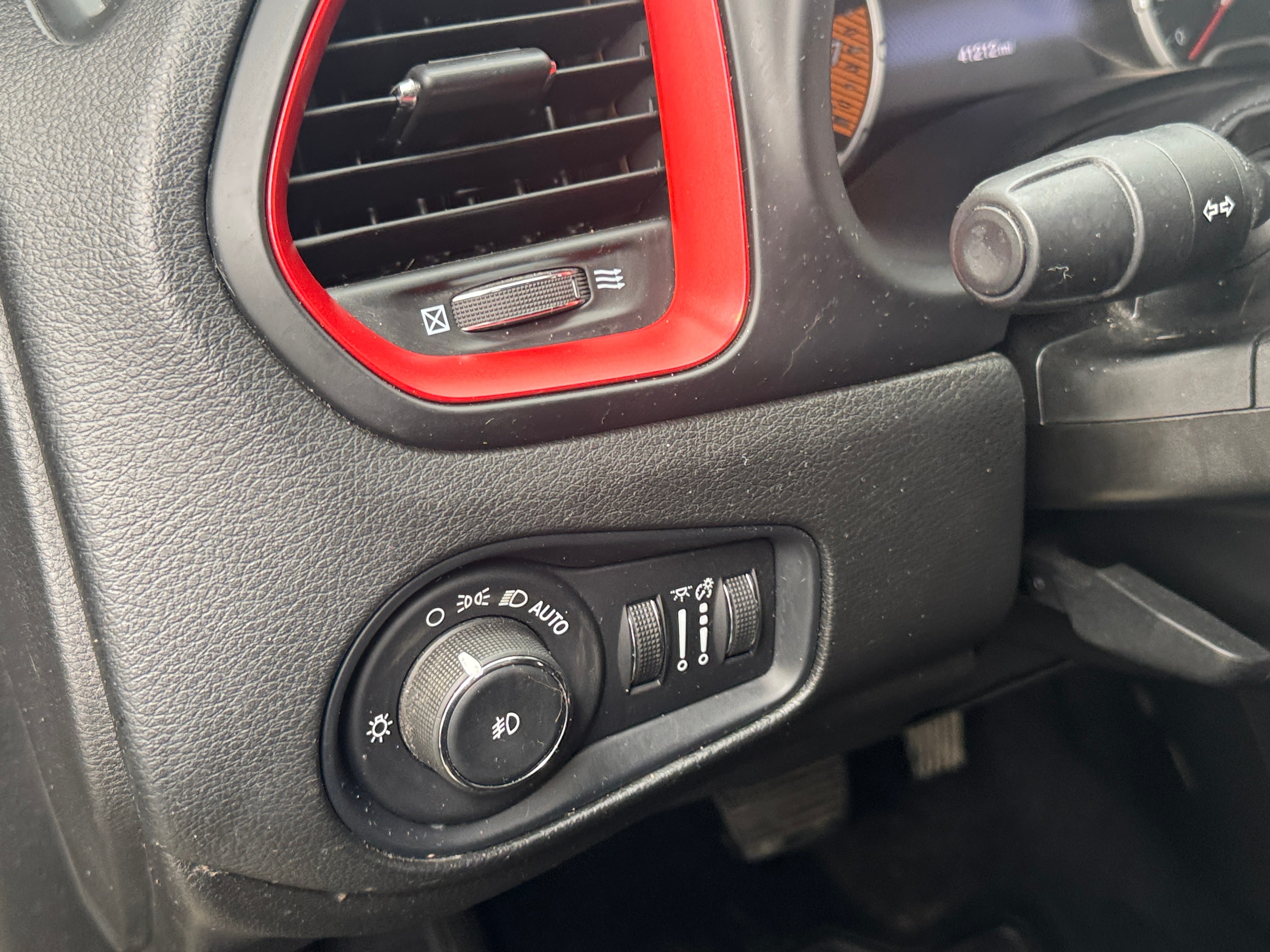 jeep renegade 2021 ZACNJDC10MPM34320 image jeep renegade 2021 ZACNJDC10MPM34320 image