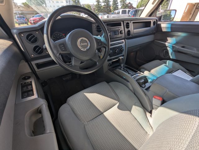 jeep commander 2007 1J8HG48K17C637489 image jeep commander 2007 1J8HG48K17C637489 image