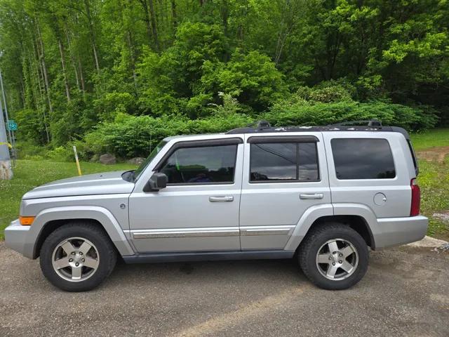 jeep commander 2010 1J4RG4GT0AC158682 image jeep commander 2010 1J4RG4GT0AC158682 image