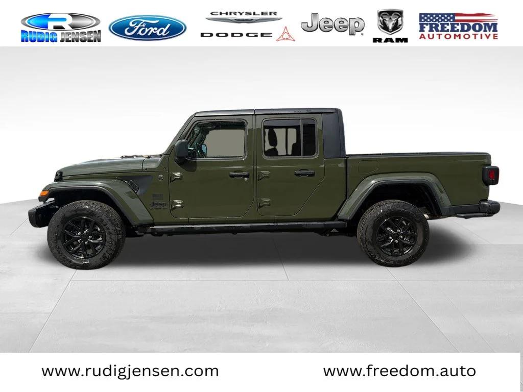 jeep gladiator 2023 1C6HJTAG8PL518497 image jeep gladiator 2023 1C6HJTAG8PL518497 image