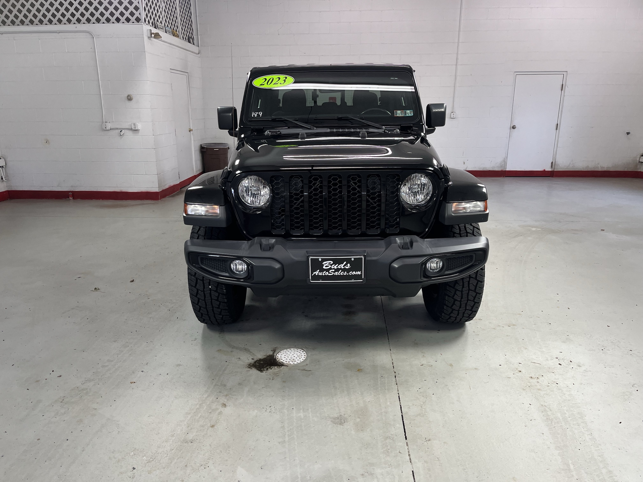 jeep gladiator 2023 1C6HJTAG5PL513189 image jeep gladiator 2023 1C6HJTAG5PL513189 image