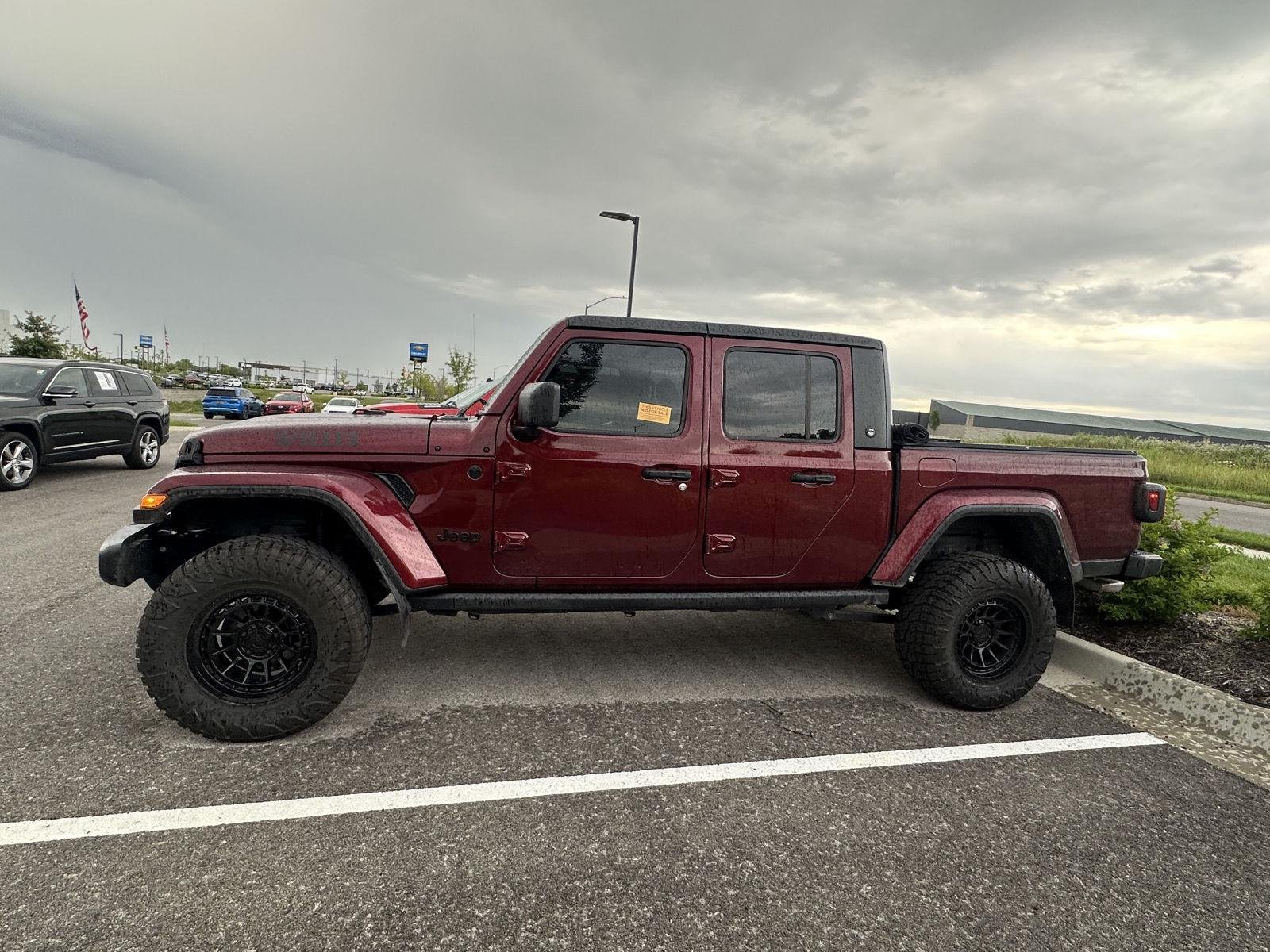 jeep gladiator 2021 1C6HJTAG4ML556045 image jeep gladiator 2021 1C6HJTAG4ML556045 image