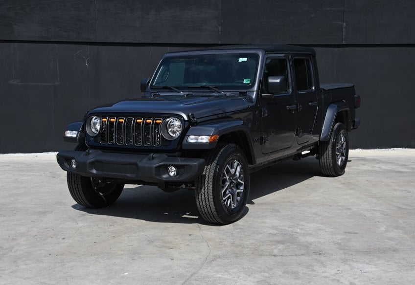 jeep gladiator 2024 1C6HJTAG1RL112967 image jeep gladiator 2024 1C6HJTAG1RL112967 image