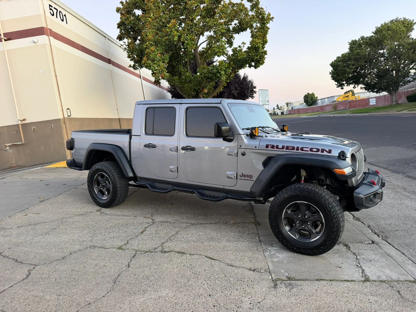 jeep gladiator 2020 1C6JJTBG0LL102082 image jeep gladiator 2020 1C6JJTBG0LL102082 image