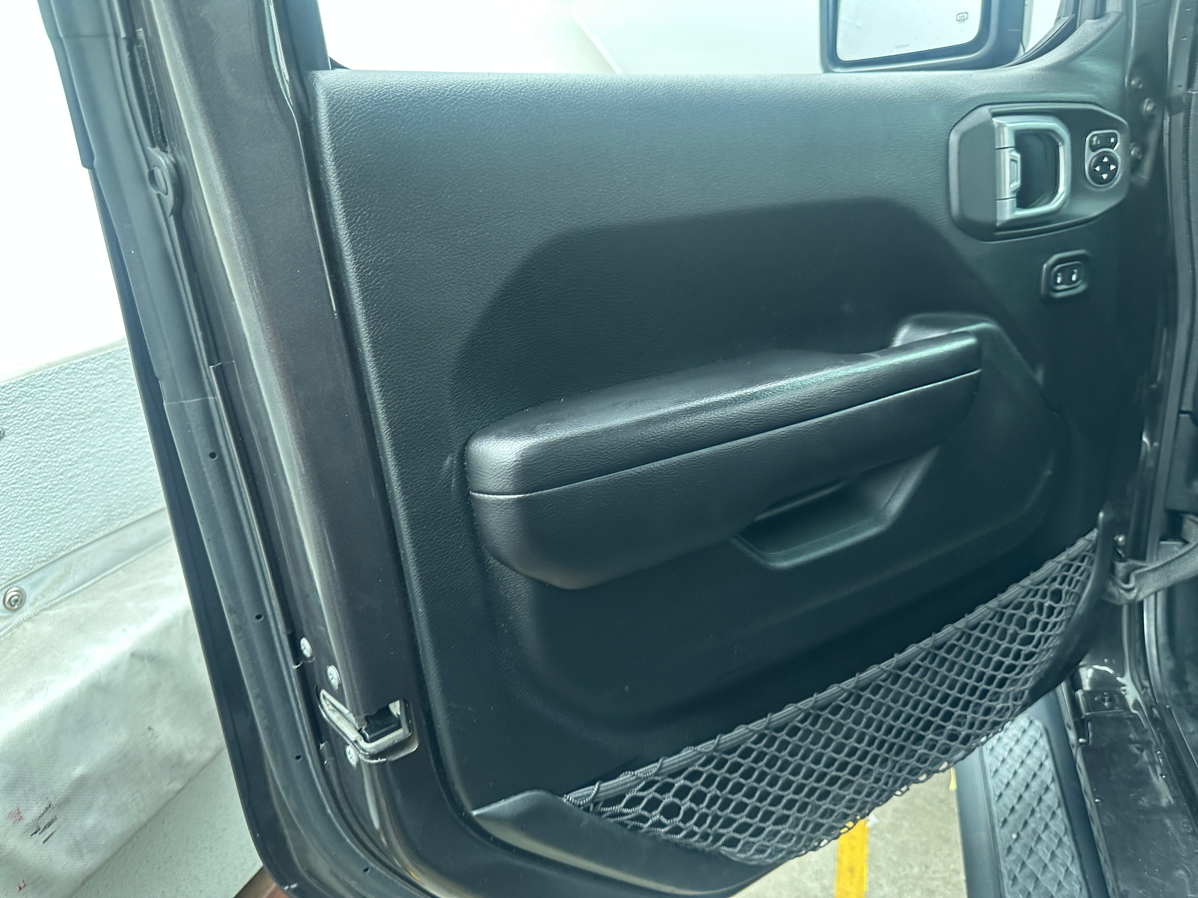 jeep gladiator 2020 1C6HJTAG0LL172827 image jeep gladiator 2020 1C6HJTAG0LL172827 image