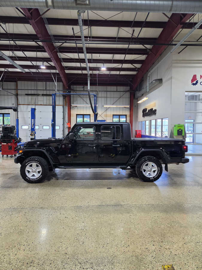 jeep gladiator 2022 1C6HJTAG0NL156484 image jeep gladiator 2022 1C6HJTAG0NL156484 image
