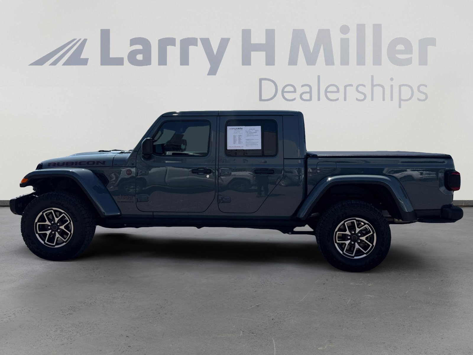 jeep gladiator 2025 1C6RJTBG3SL534103 image jeep gladiator 2025 1C6RJTBG3SL534103 image