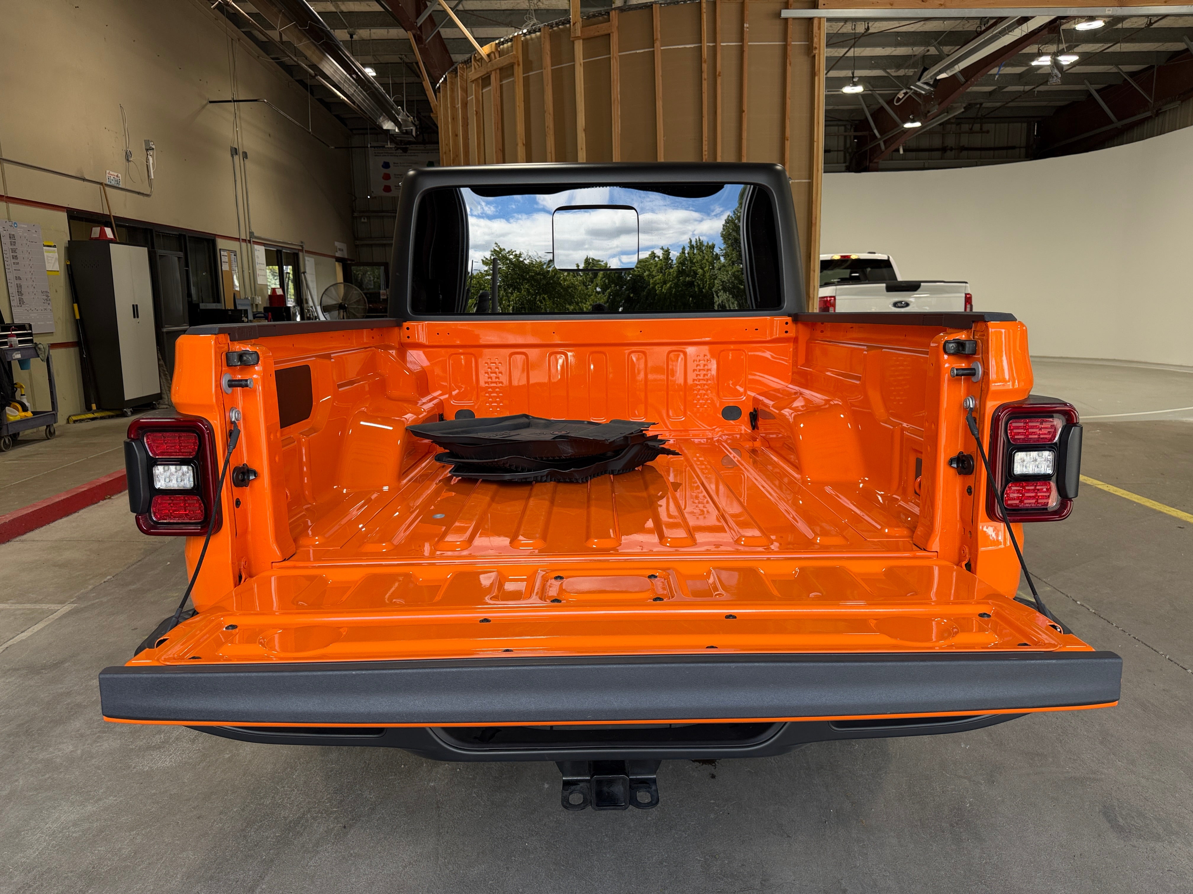 jeep gladiator 2025 1C6PJTAG6SL529809 image jeep gladiator 2025 1C6PJTAG6SL529809 image