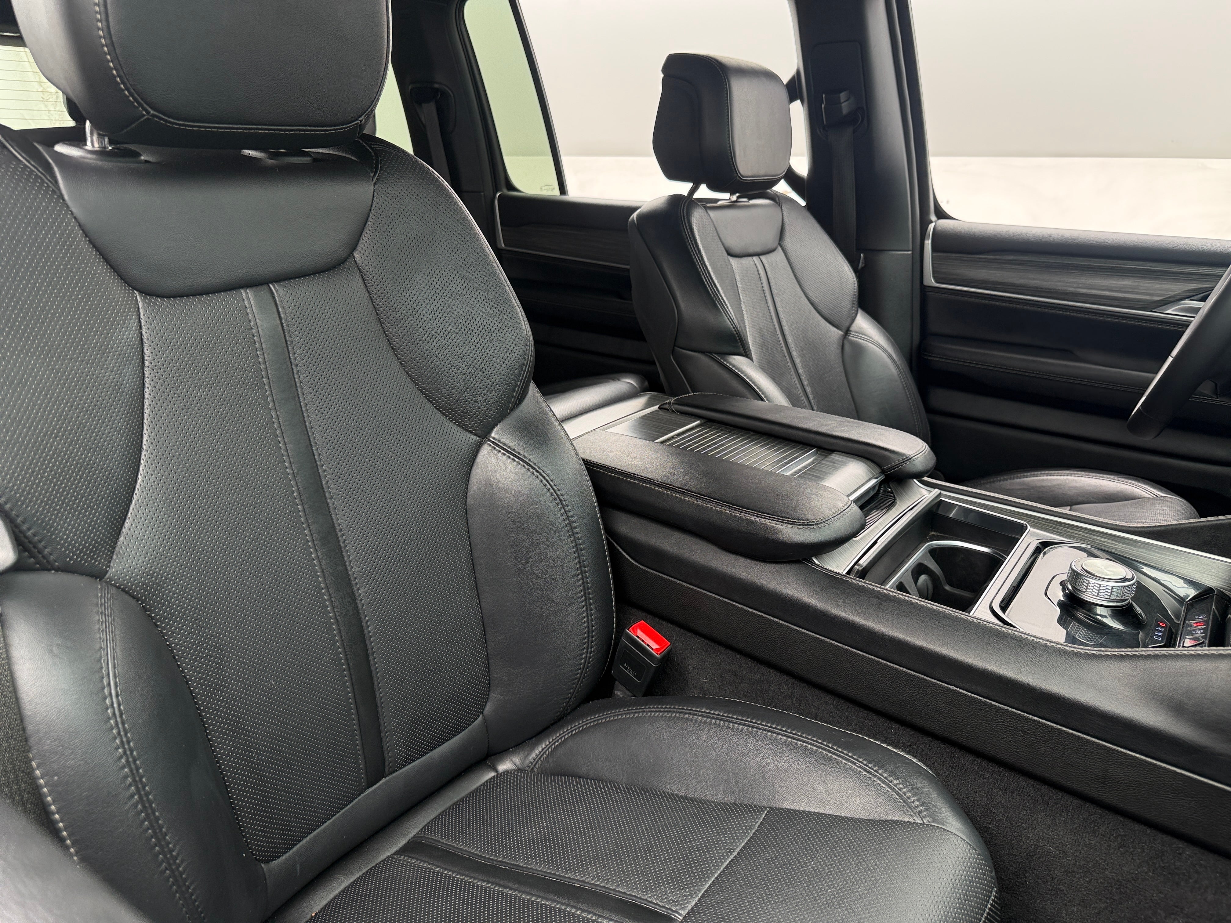 jeep wagoneer 2024 1C4SJUBP2RS177643 image jeep wagoneer 2024 1C4SJUBP2RS177643 image