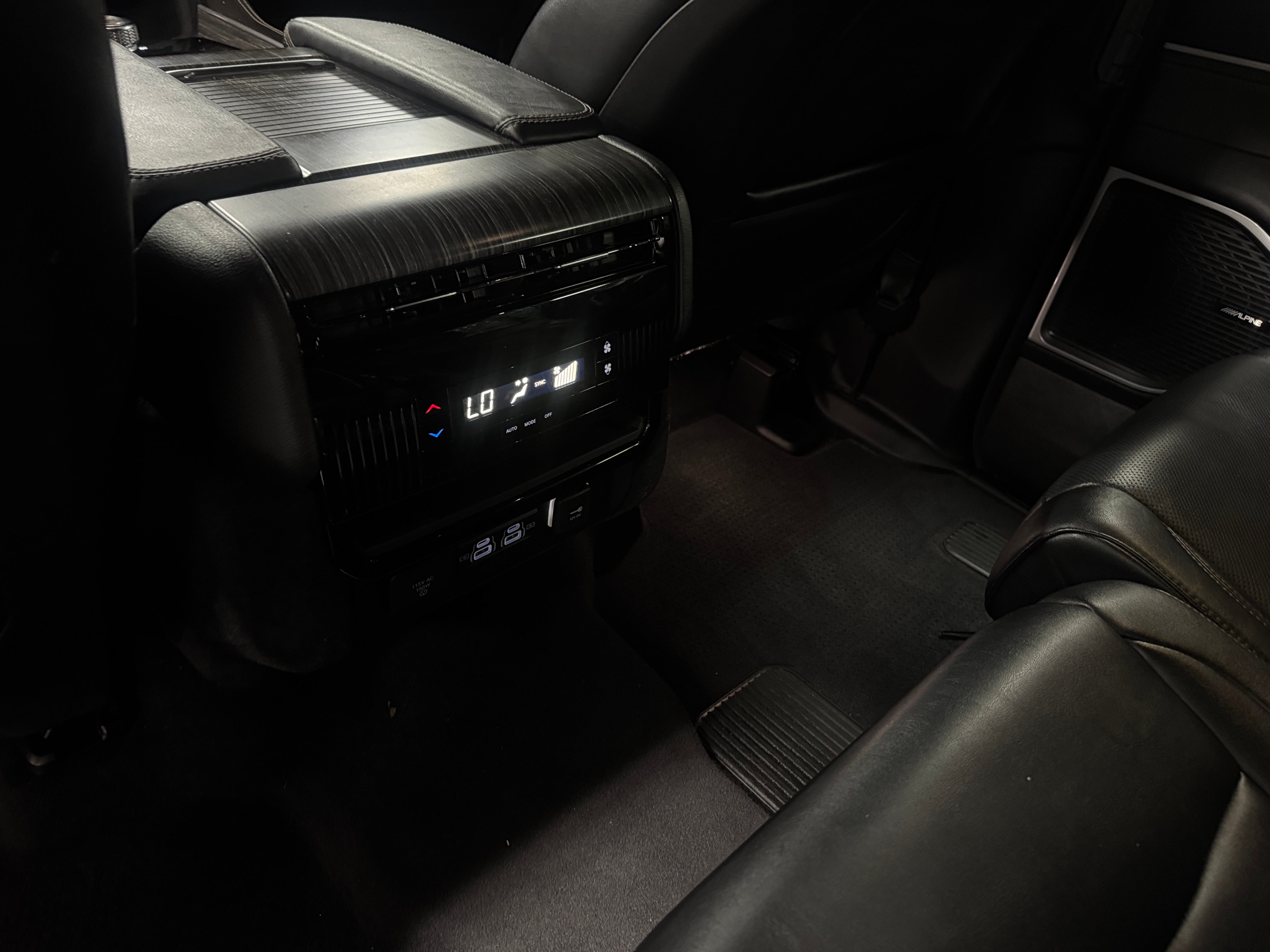 jeep wagoneer 2024 1C4SJUBP3RS126782 image jeep wagoneer 2024 1C4SJUBP3RS126782 image