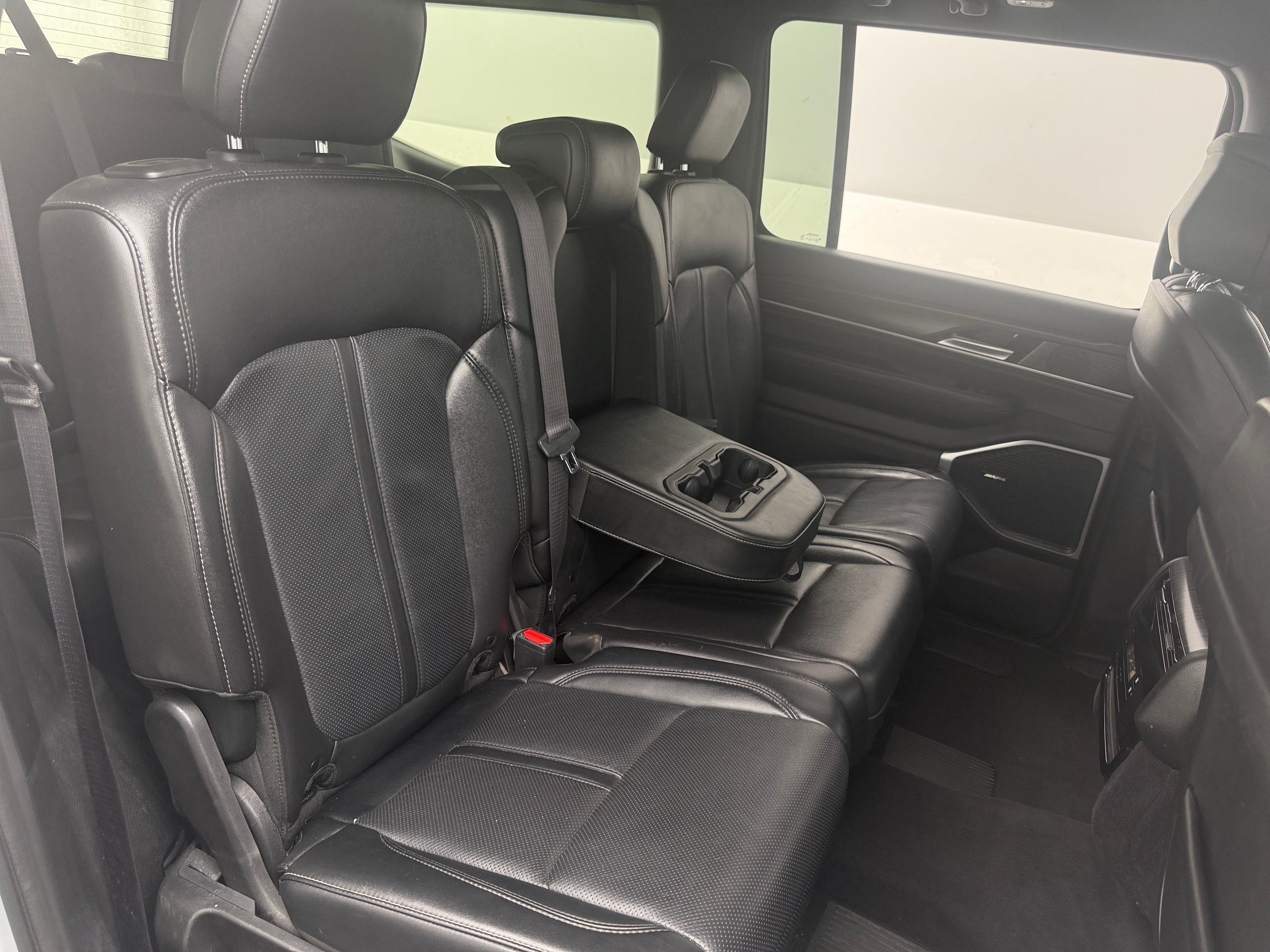 jeep wagoneer 2024 1C4SJUBP8RS136515 image jeep wagoneer 2024 1C4SJUBP8RS136515 image