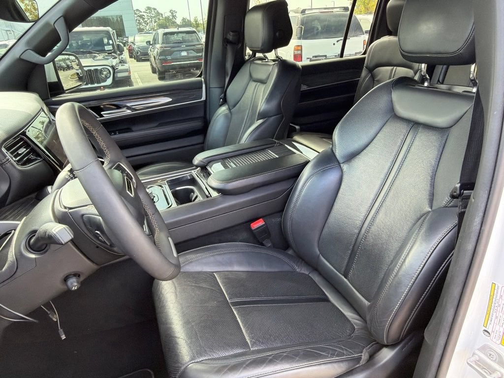 jeep wagoneer 2022 1C4SJVBT8NS182570 image jeep wagoneer 2022 1C4SJVBT8NS182570 image