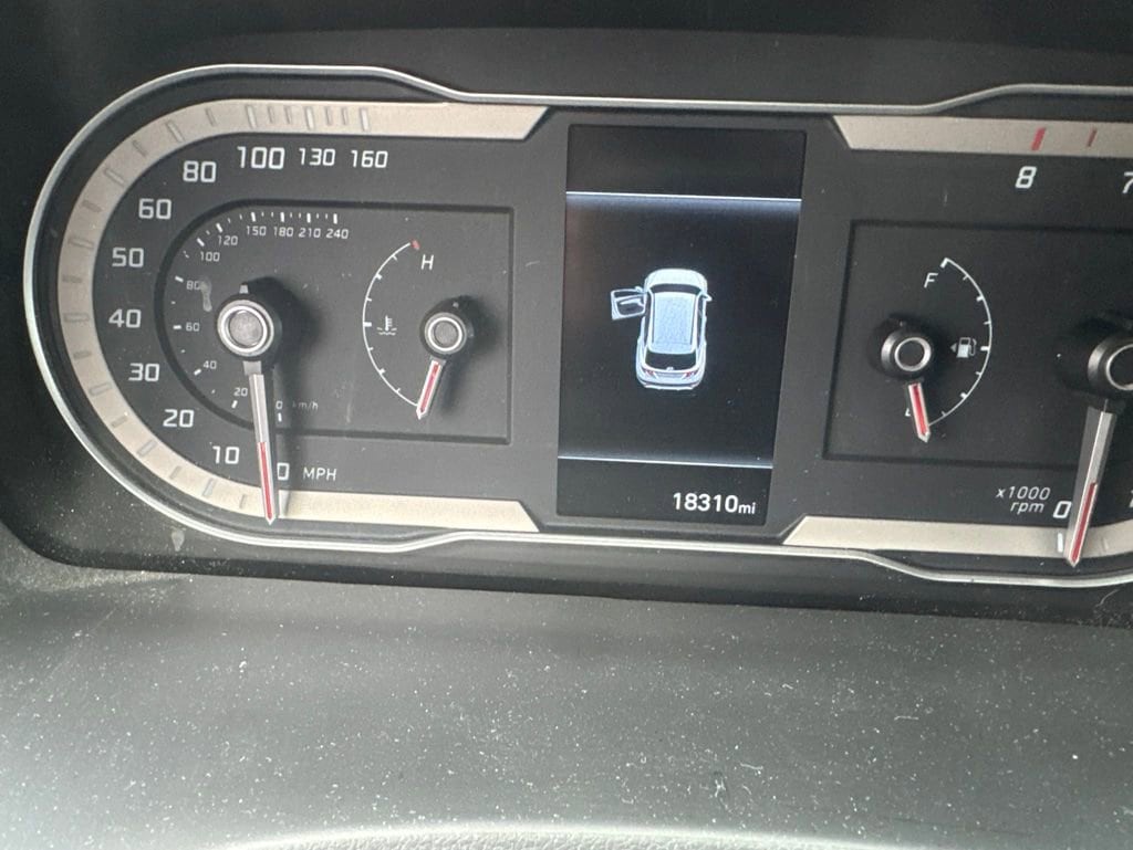 hyundai tucson 2023 KM8JBCAE4PU247210 image hyundai tucson 2023 KM8JBCAE4PU247210 image