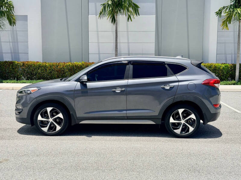 hyundai tucson 2017 KM8J33A28HU322723 image hyundai tucson 2017 KM8J33A28HU322723 image