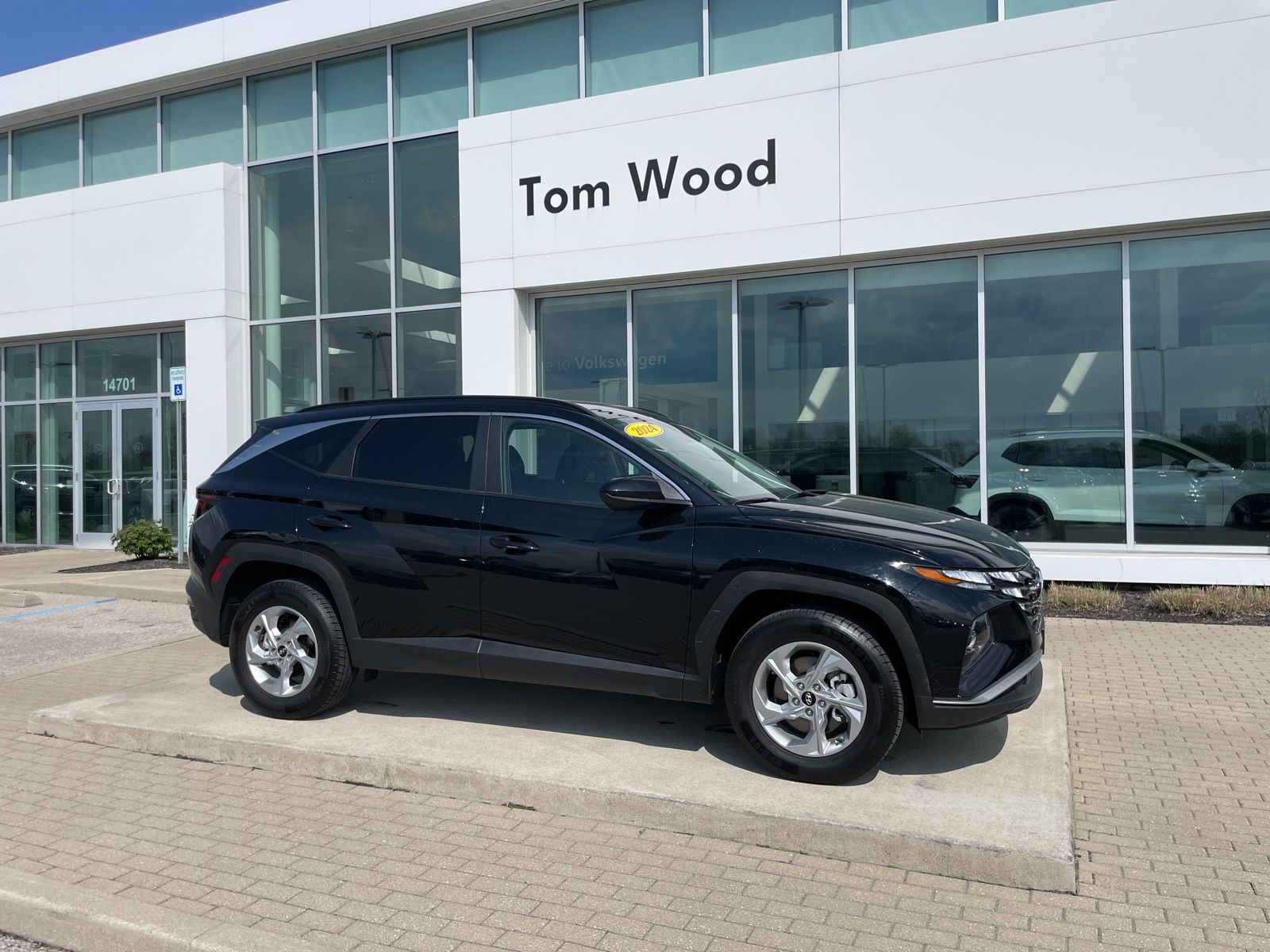 hyundai tucson 2024 5NMJBCDE5RH394503 image hyundai tucson 2024 5NMJBCDE5RH394503 image