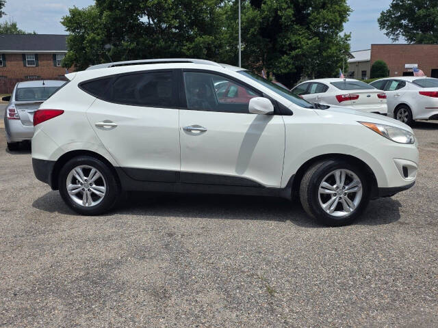 hyundai tucson 2011 KM8JU3AC6BU249803 image hyundai tucson 2011 KM8JU3AC6BU249803 image