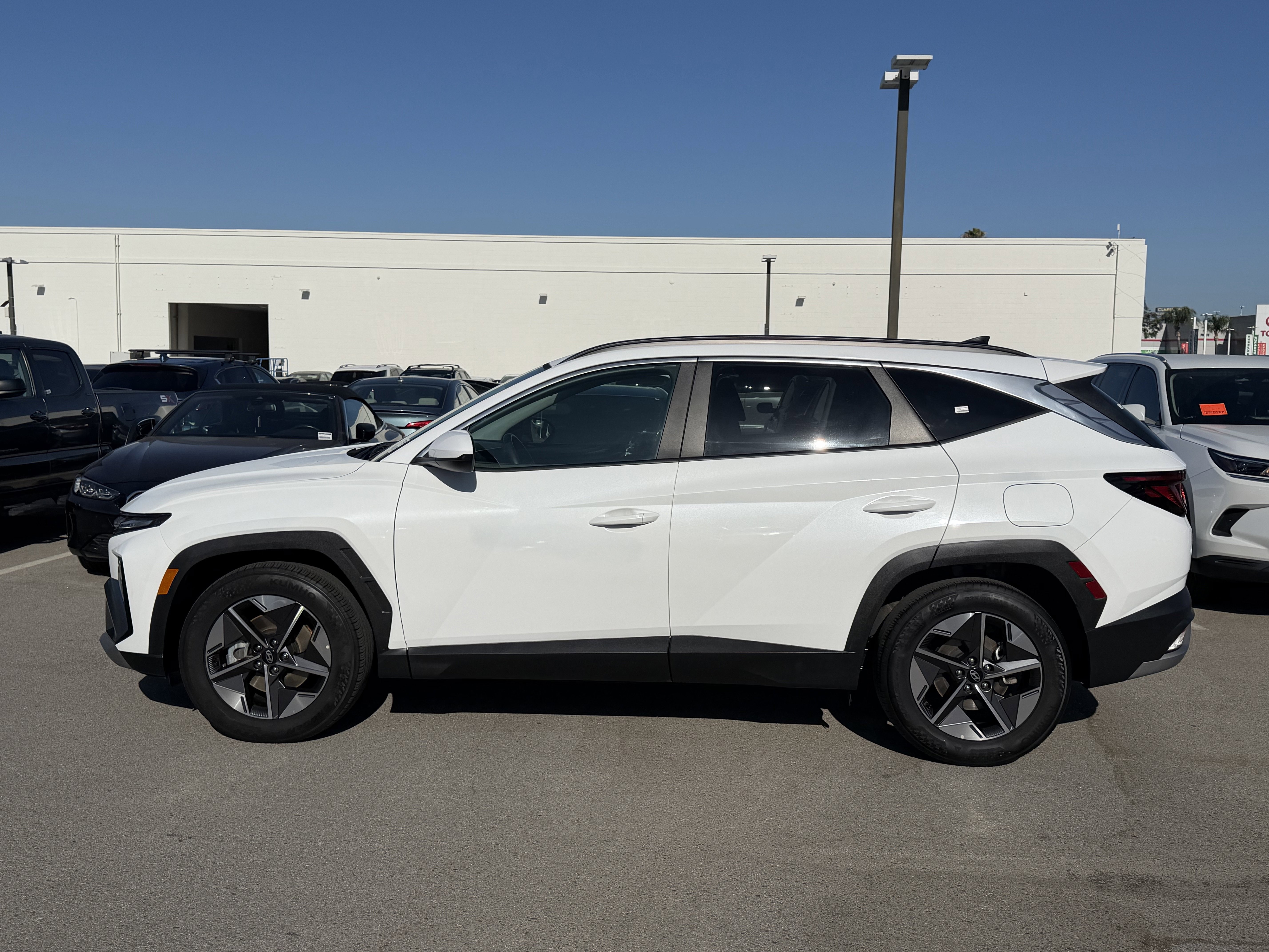hyundai tucson 2025 5NMJB3DE4SH517021 image hyundai tucson 2025 5NMJB3DE4SH517021 image