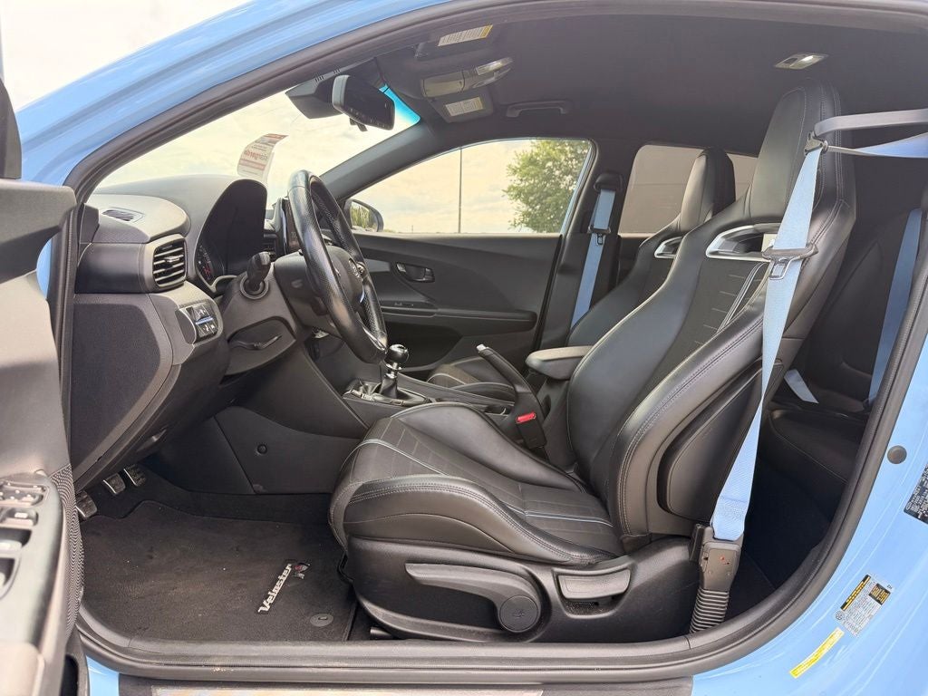 hyundai veloster 2021 KMHT36AH8MU010118 image hyundai veloster 2021 KMHT36AH8MU010118 image