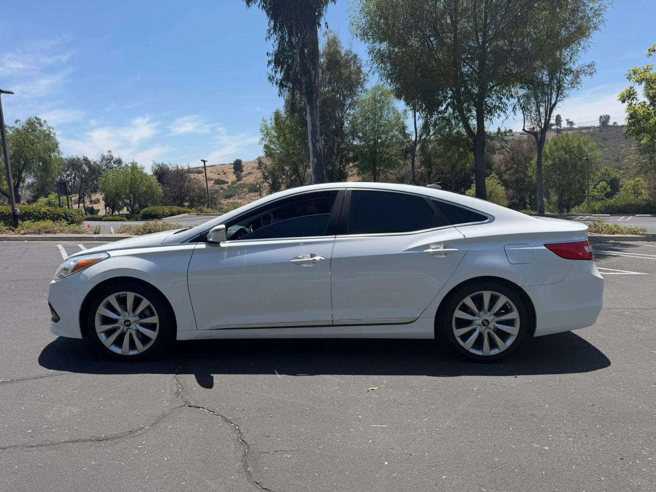 hyundai azera 2016 KMHFH4JG0GA529065 image hyundai azera 2016 KMHFH4JG0GA529065 image