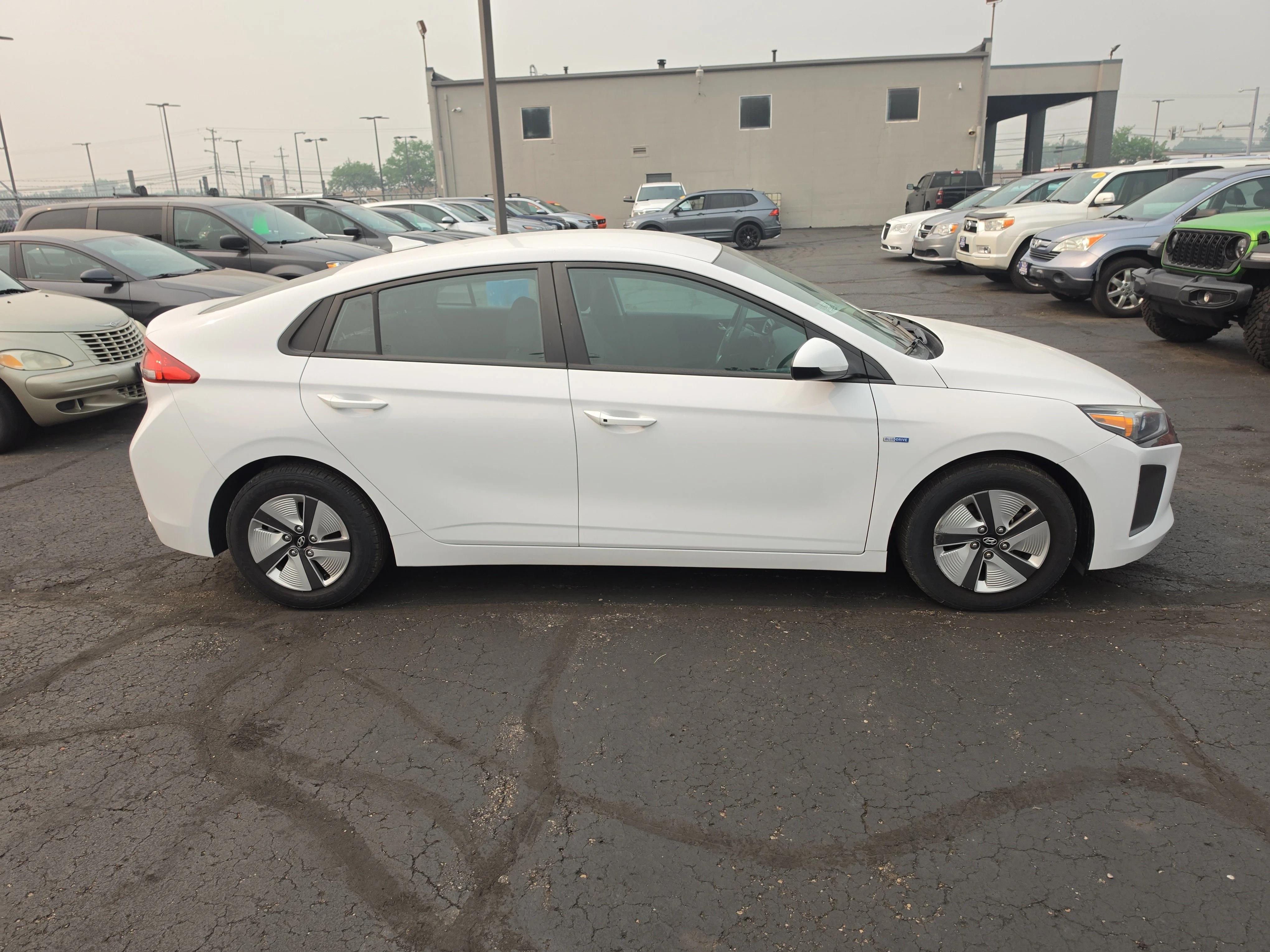 hyundai ioniq 2019 KMHC65LC0KU106910 image hyundai ioniq 2019 KMHC65LC0KU106910 image