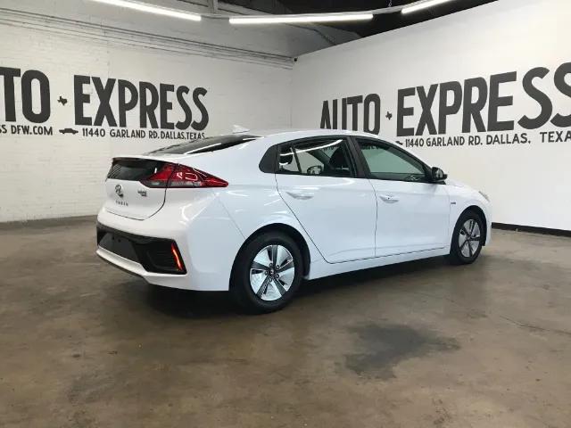 hyundai ioniq 2019 KMHC65LC2KU124597 image hyundai ioniq 2019 KMHC65LC2KU124597 image