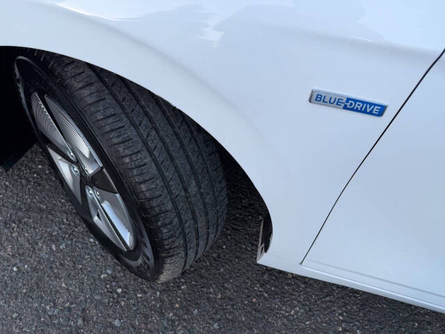 hyundai ioniq 2019 KMHC65LC9KU165261 image hyundai ioniq 2019 KMHC65LC9KU165261 image