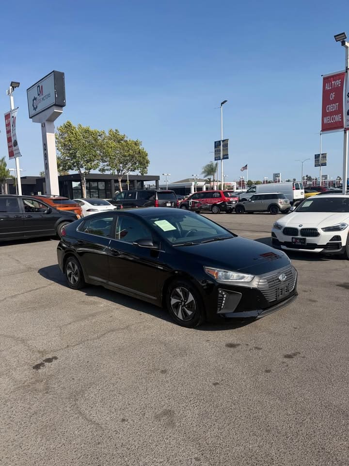 hyundai ioniq 2017 KMHC75LC7HU042094 image hyundai ioniq 2017 KMHC75LC7HU042094 image