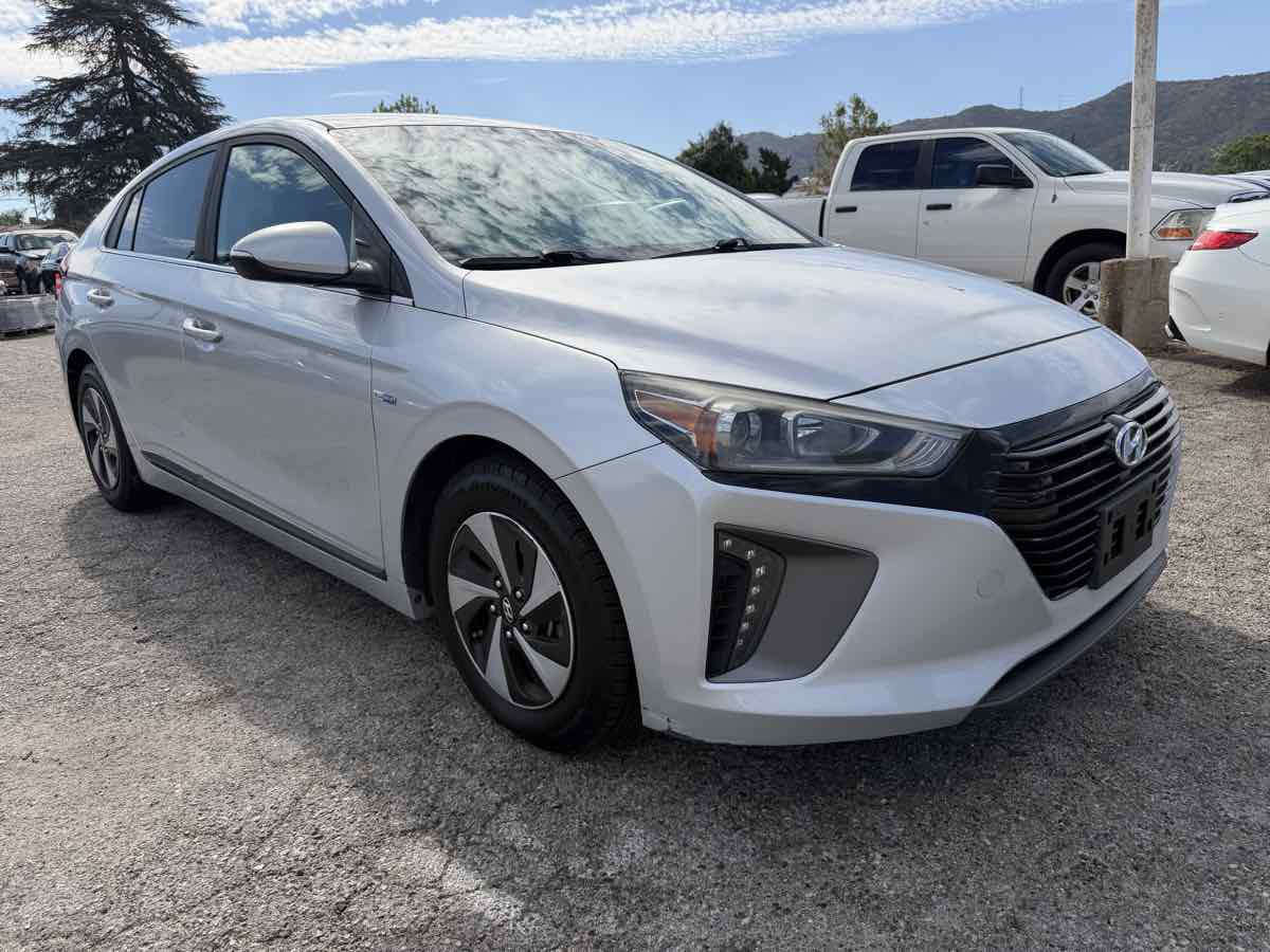 hyundai ioniq 2017 KMHC75LC9HU049581 image hyundai ioniq 2017 KMHC75LC9HU049581 image