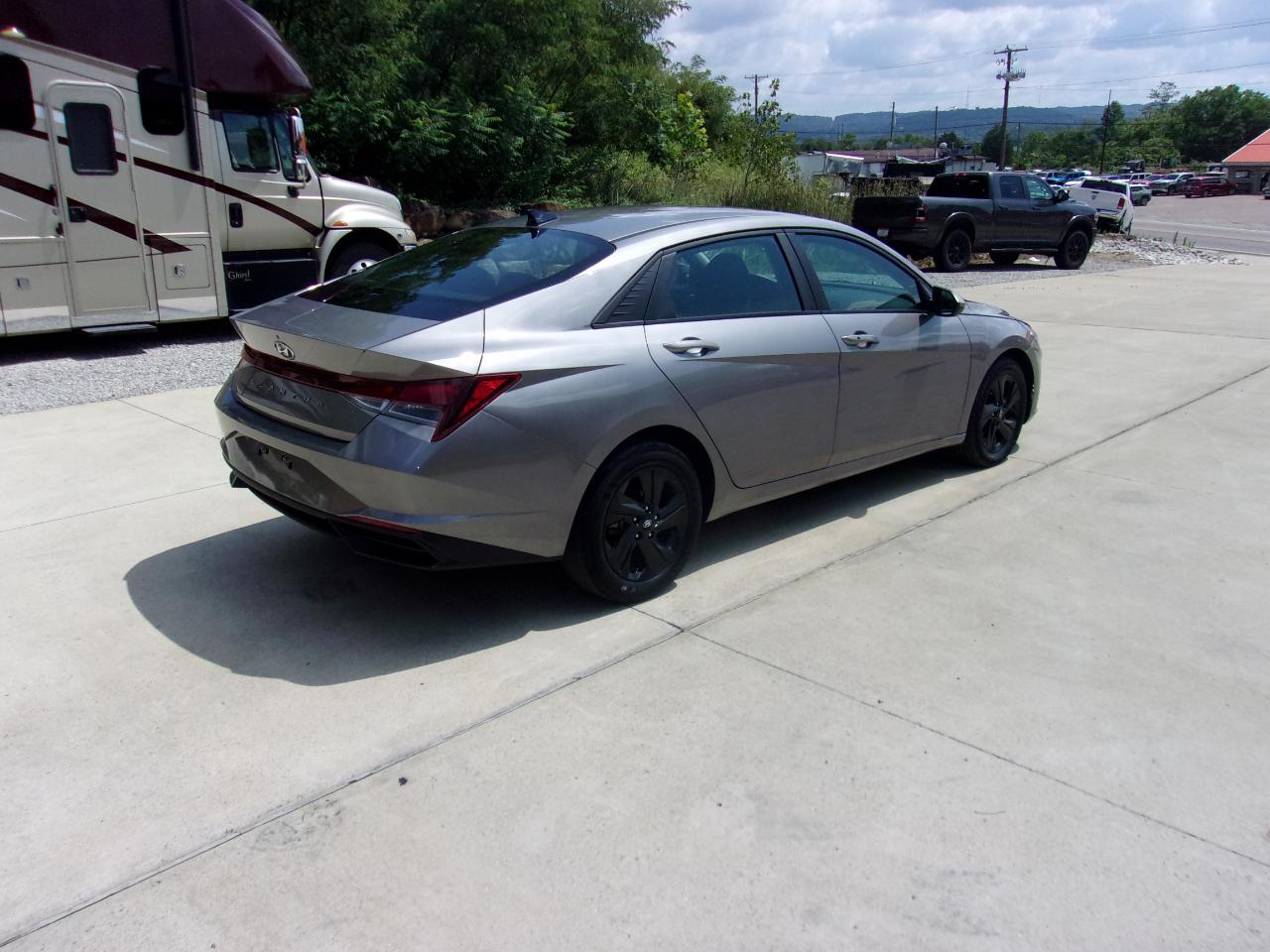 hyundai elantra 2023 KMHLM4AG0PU434132 image hyundai elantra 2023 KMHLM4AG0PU434132 image