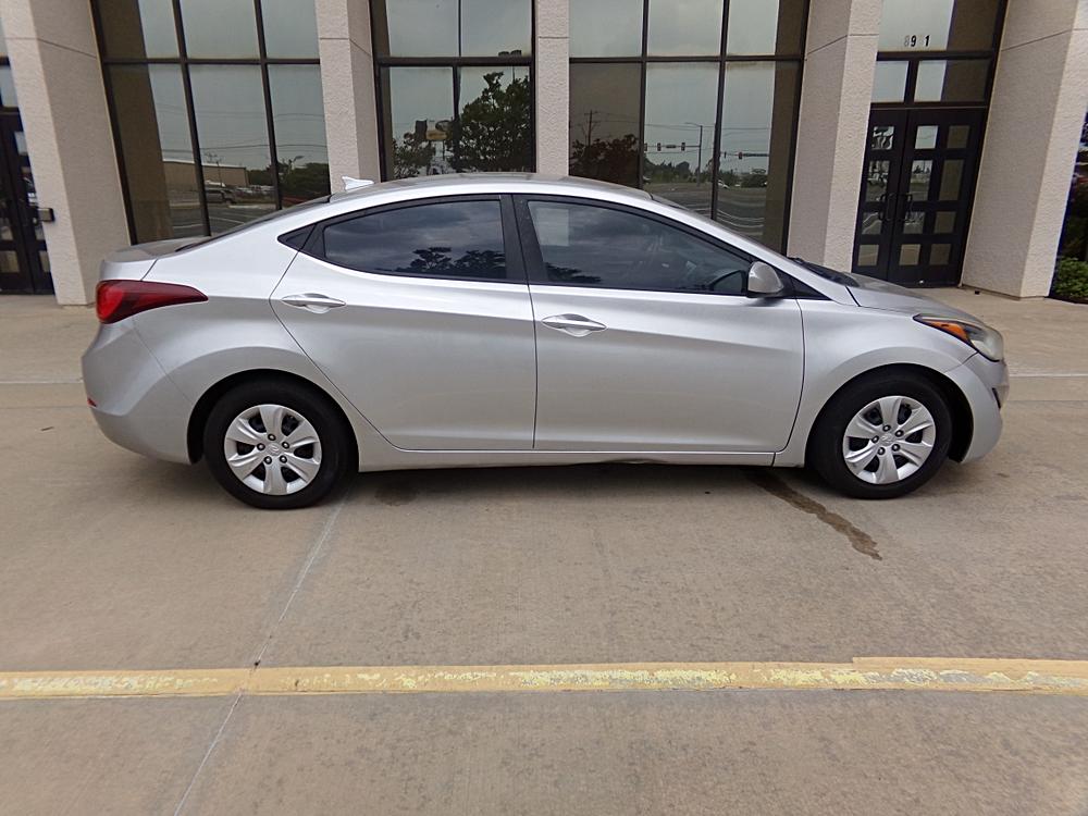 hyundai elantra 2016 5NPDH4AE9GH686032 image hyundai elantra 2016 5NPDH4AE9GH686032 image