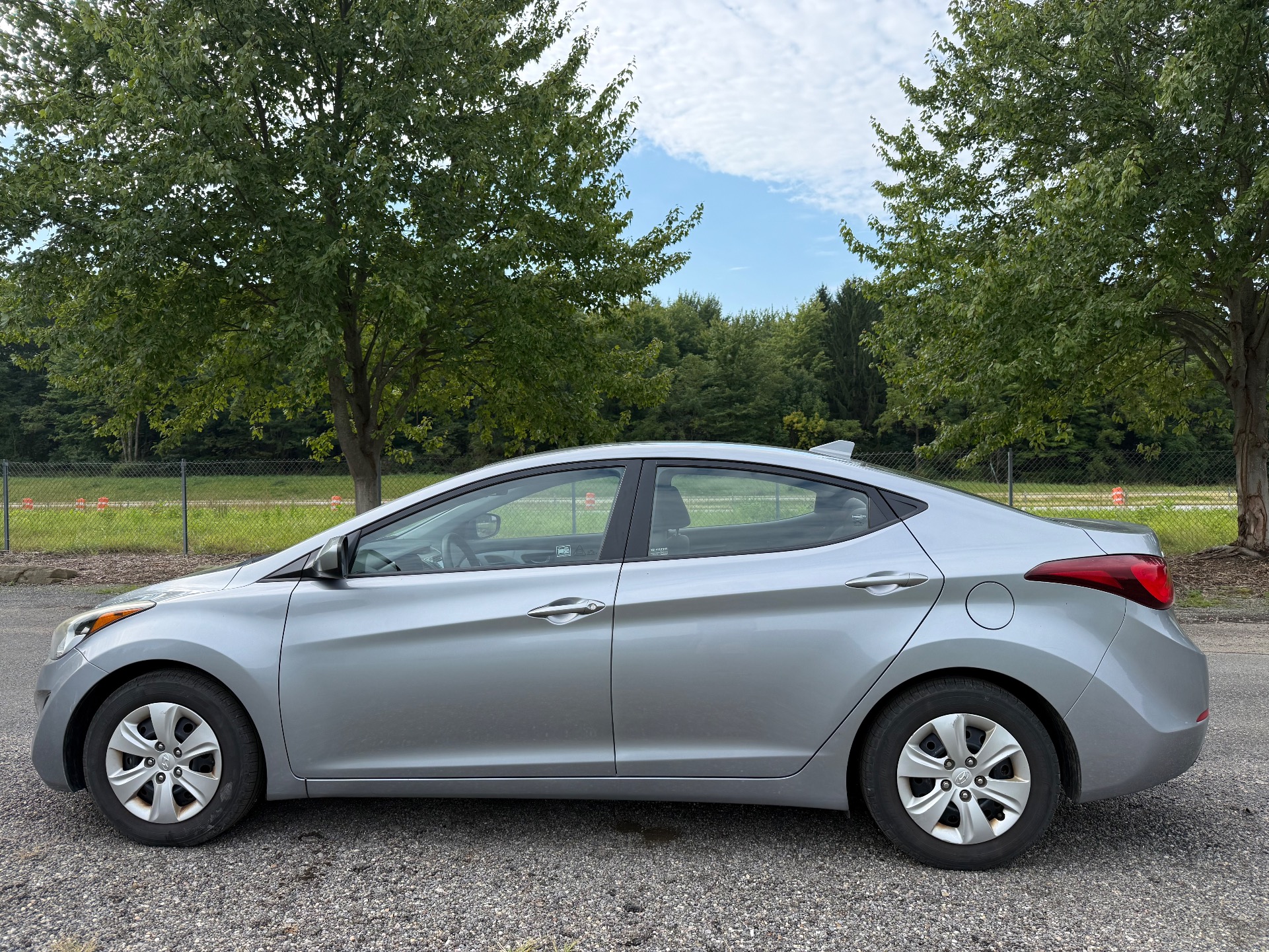 hyundai elantra 2016 5NPDH4AE1GH662937 image hyundai elantra 2016 5NPDH4AE1GH662937 image