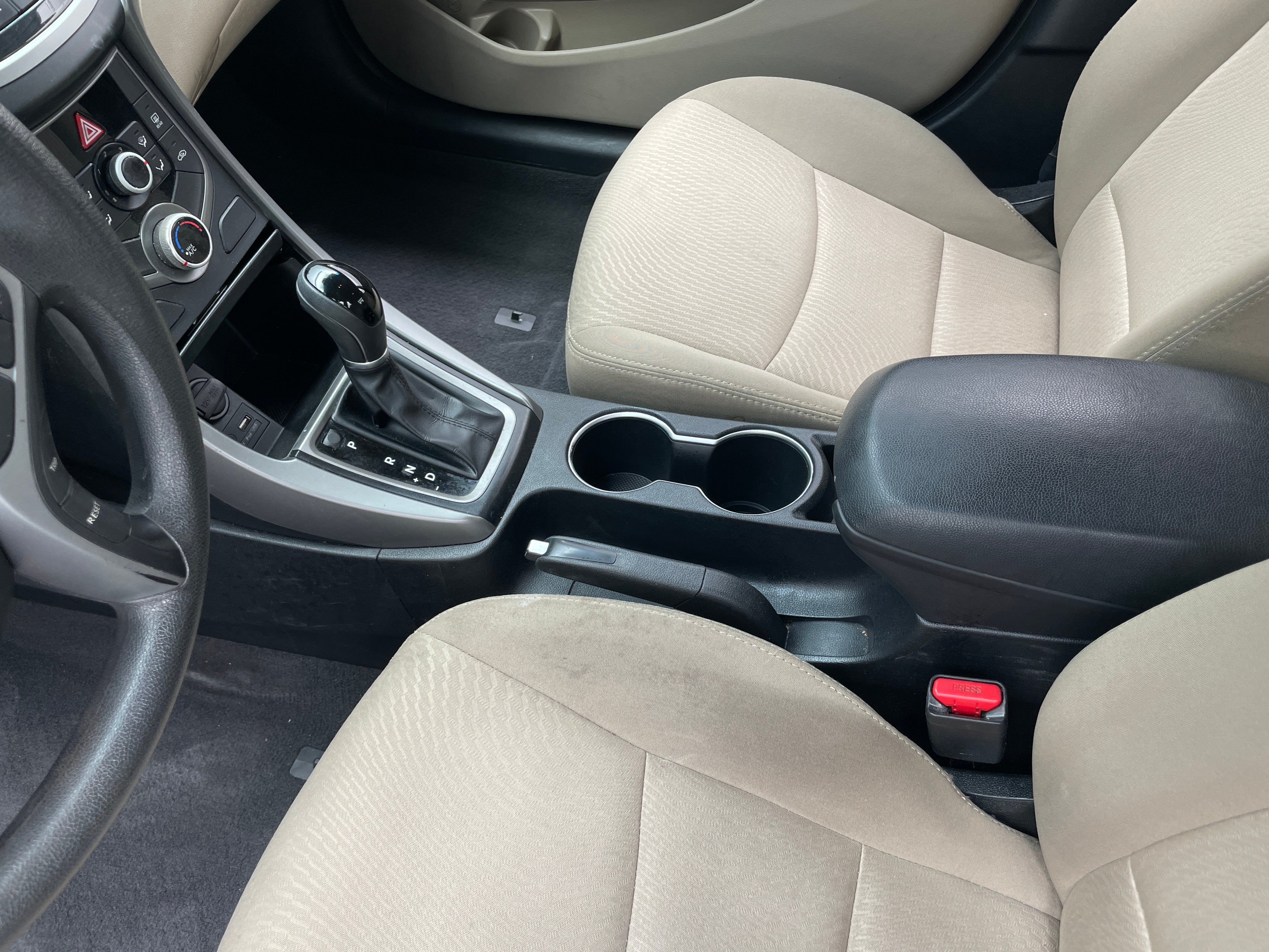hyundai elantra 2016 5NPDH4AE3GH658291 image hyundai elantra 2016 5NPDH4AE3GH658291 image