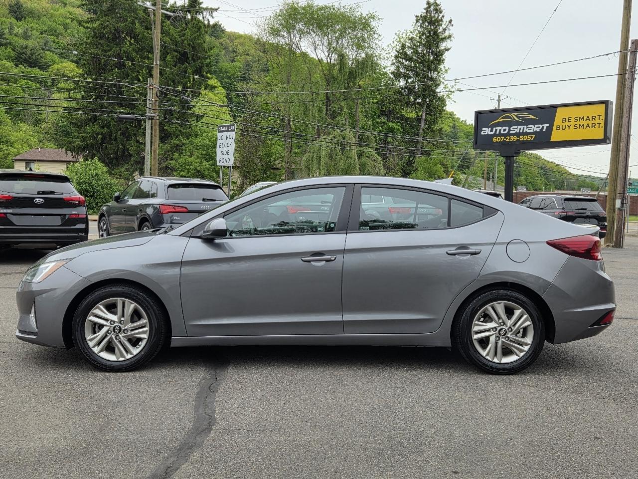 hyundai elantra 2019 5NPD84LFXKH470690 image hyundai elantra 2019 5NPD84LFXKH470690 image
