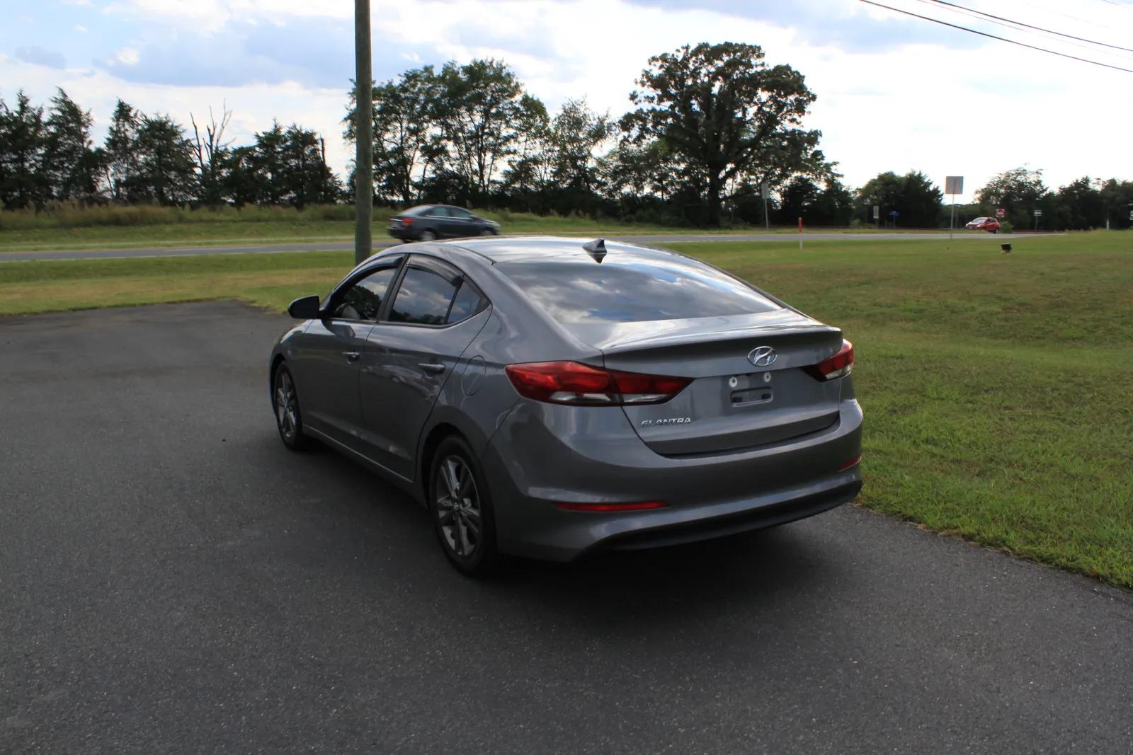hyundai elantra 2018 5NPD84LF0JH242003 image hyundai elantra 2018 5NPD84LF0JH242003 image
