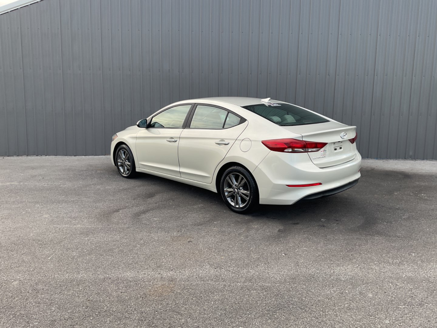 hyundai elantra 2017 5NPD84LF4HH007209 image hyundai elantra 2017 5NPD84LF4HH007209 image