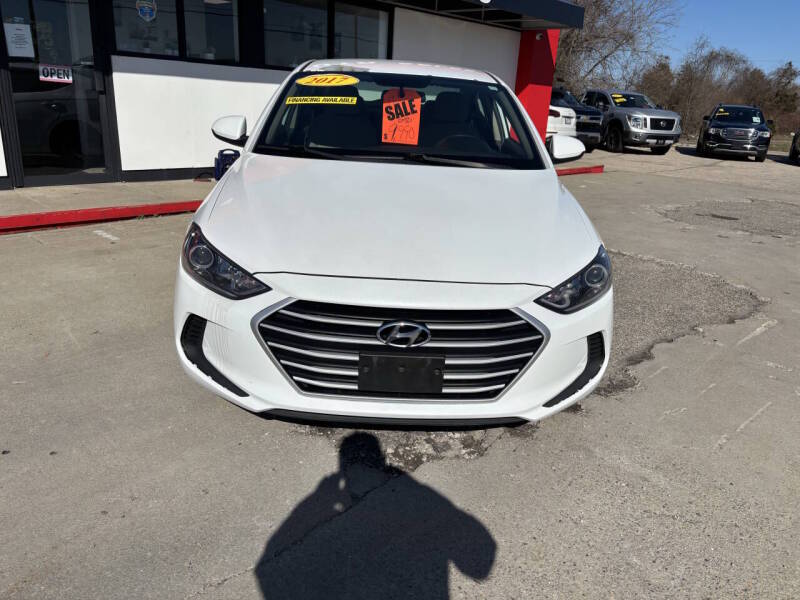 hyundai elantra 2017 5NPD84LF0HH188079 image hyundai elantra 2017 5NPD84LF0HH188079 image