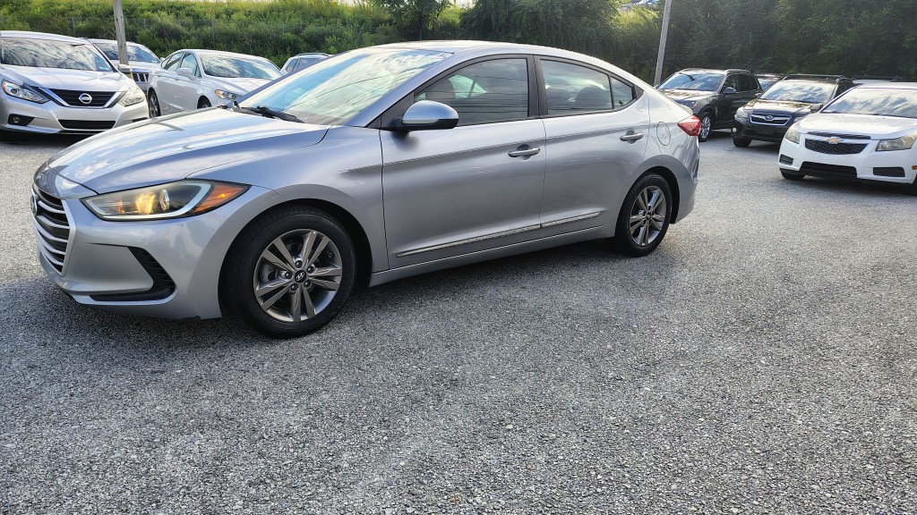 hyundai elantra 2017 5NPD84LF9HH136384 image hyundai elantra 2017 5NPD84LF9HH136384 image