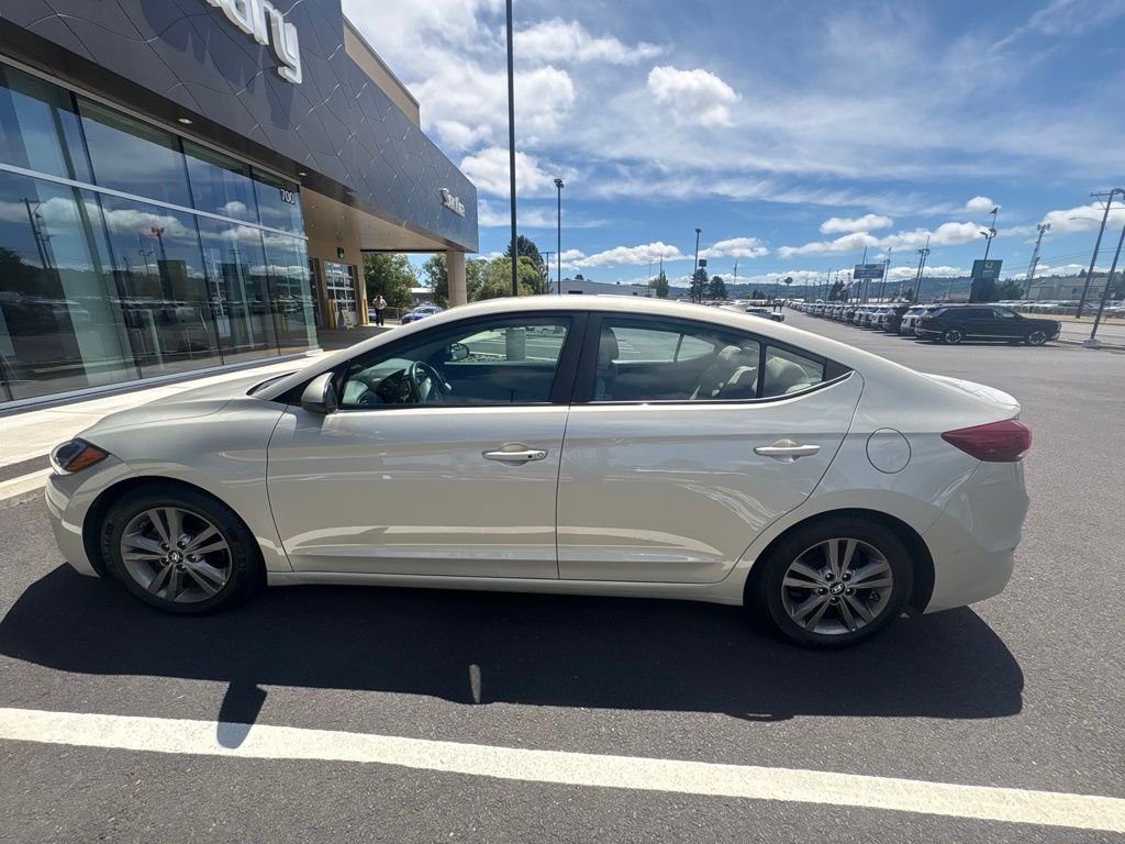 hyundai elantra 2017 5NPD84LF9HH200634 image hyundai elantra 2017 5NPD84LF9HH200634 image