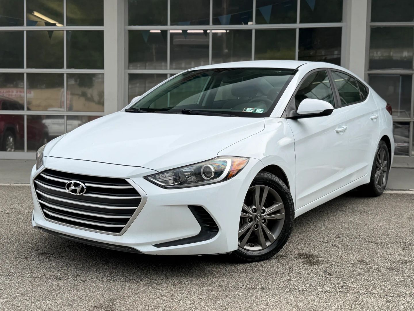 hyundai elantra 2017 5NPD84LF0HH105539 image hyundai elantra 2017 5NPD84LF0HH105539 image