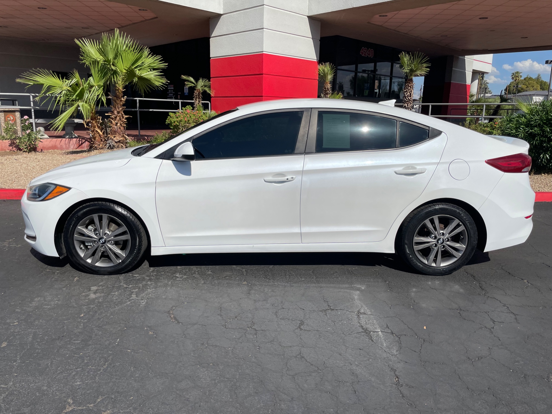 hyundai elantra 2017 5NPD84LF5HH035892 image hyundai elantra 2017 5NPD84LF5HH035892 image