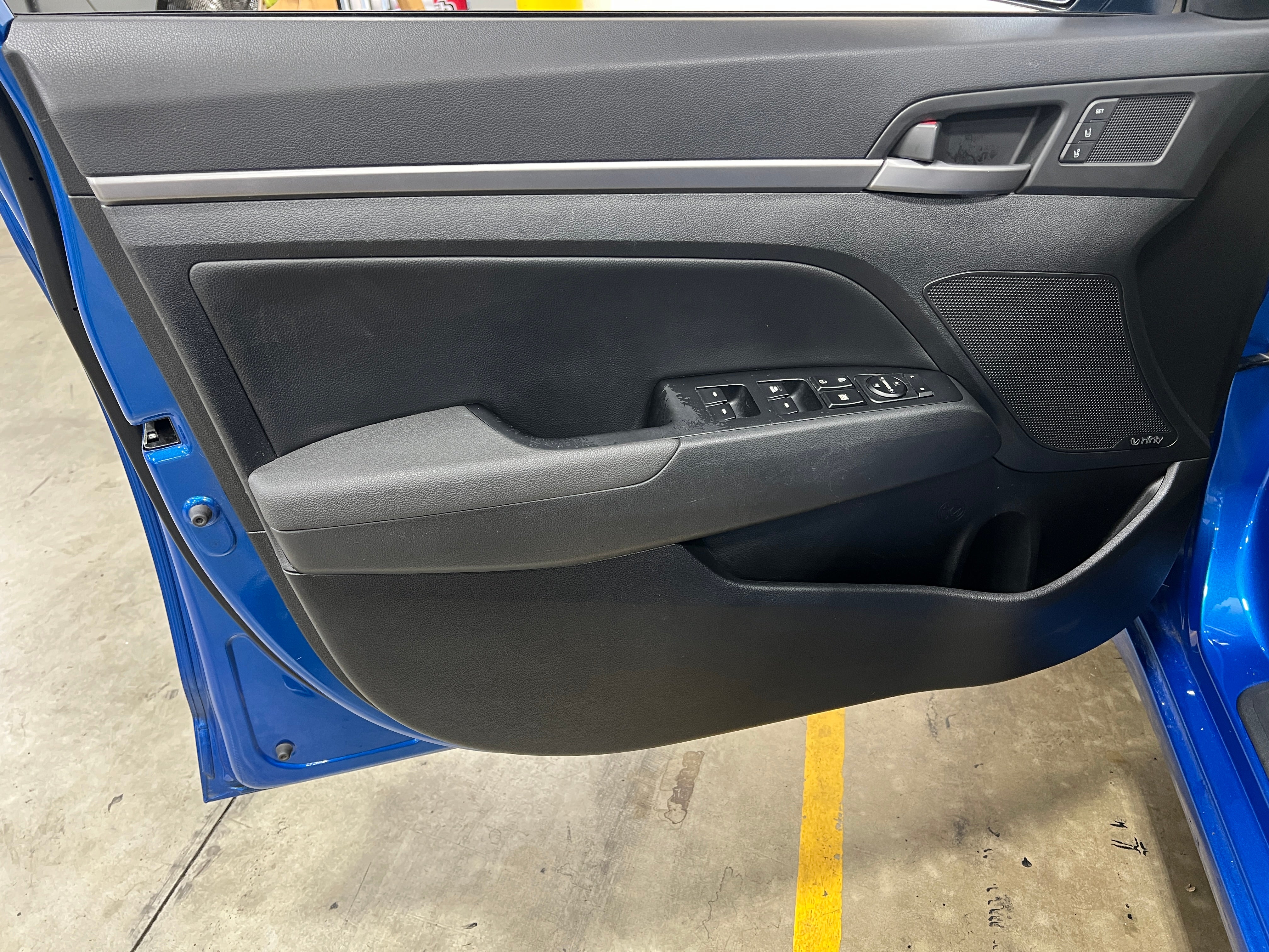 hyundai elantra 2017 5NPD84LF0HH047738 image hyundai elantra 2017 5NPD84LF0HH047738 image