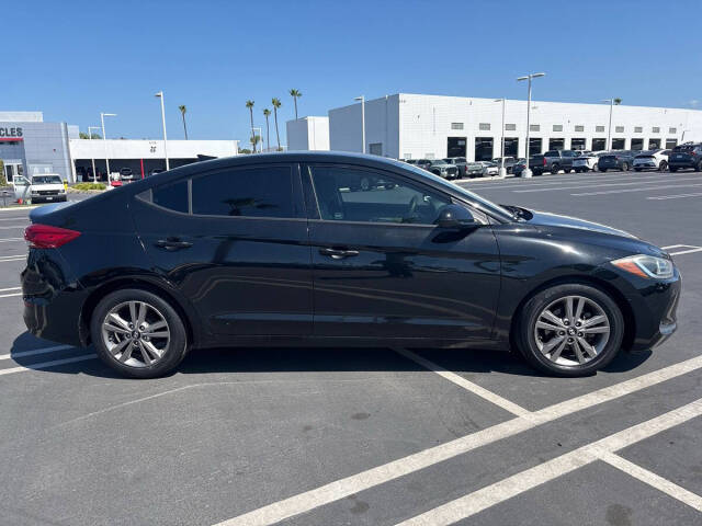 hyundai elantra 2017 5NPD84LF5HH139301 image hyundai elantra 2017 5NPD84LF5HH139301 image