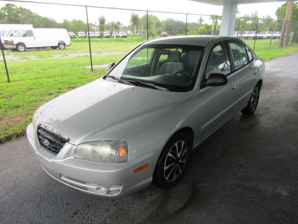 hyundai elantra 2004 KMHDN46D44U832018 image hyundai elantra 2004 KMHDN46D44U832018 image