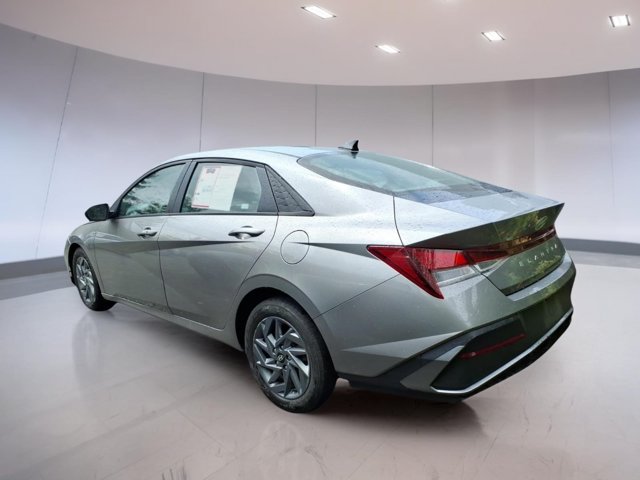 hyundai elantra 2024 KMHLM4DG7RU775204 image hyundai elantra 2024 KMHLM4DG7RU775204 image