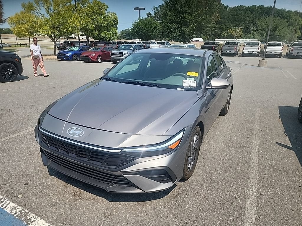 hyundai elantra 2024 KMHLM4DG5RU692211 image hyundai elantra 2024 KMHLM4DG5RU692211 image