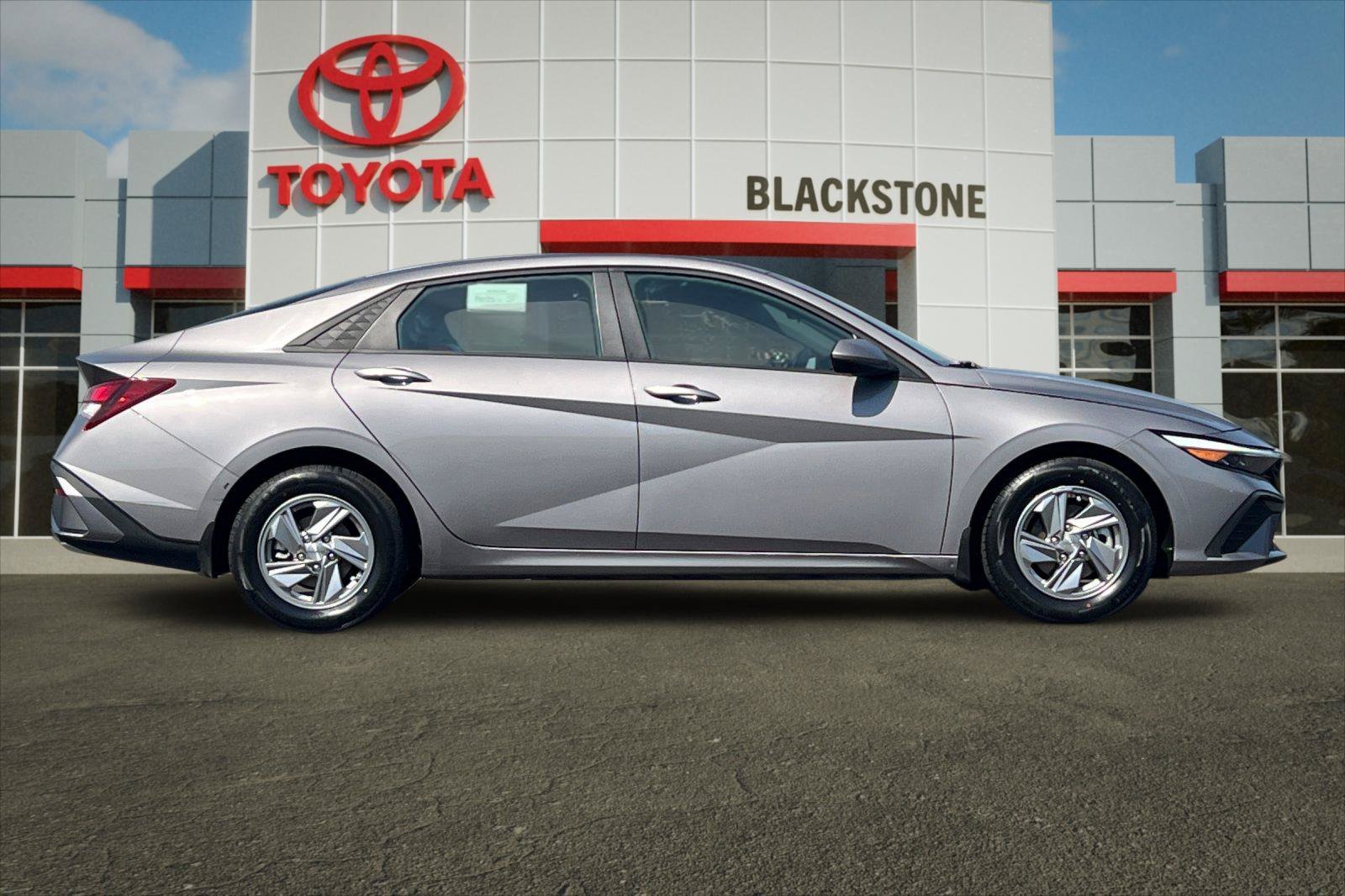 hyundai elantra 2024 KMHLL4DG5RU740177 image hyundai elantra 2024 KMHLL4DG5RU740177 image
