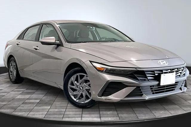 hyundai elantra 2024 KMHLM4DJ3RU103393 image hyundai elantra 2024 KMHLM4DJ3RU103393 image