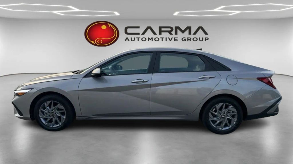 hyundai elantra 2024 KMHLM4DG4RU777203 image hyundai elantra 2024 KMHLM4DG4RU777203 image